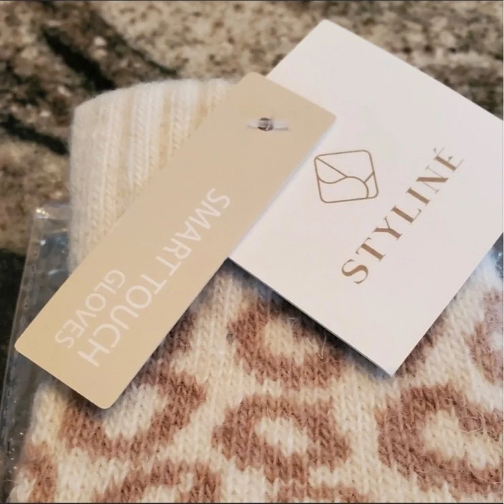 New Leopard Print Smart Touch Gloves